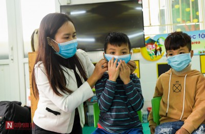 Báo Người đưa tin đã có buổi phỏng vấn trực tiếp về công tác chỉ đạo nhanh và sát sao của nhà trường trong công tác phòng chống bệnh dịch.