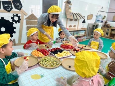 BÉ TRỔ TÀI NỘI TRỢ - CÙNG LÀM MÓN TRÁNG MIỆNG VỚI BÉ YÊU !